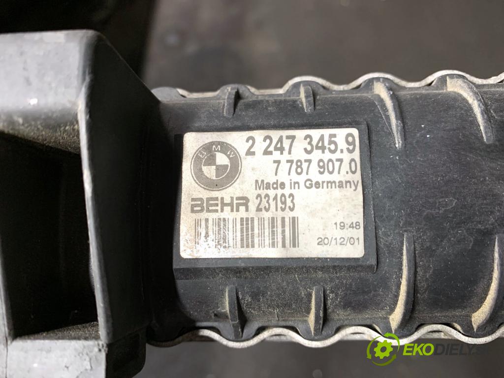 BMW E39 Kombi 2002 142 kW 530 d 2926 chladič vody 2247345 (Chladiče vody)