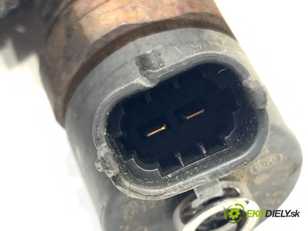 BMW E39 Kombi 2002 142 kW 530 d 2926 vstrekovač 7785984 (Vstrekovač paliva)