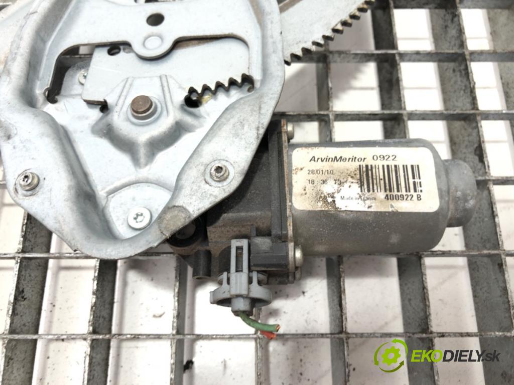 FORD TRANSIT V Autobus 2010 85 kW 2.2 TDCi 2198 mechanismus okna pravý přední část 400922B