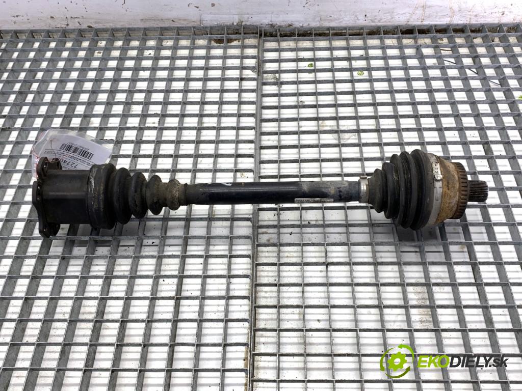 AUDI A4 B6 sedan 2001 74 kW 1.9 TDI 1896 Poloos ľavy predný 8E0407271S