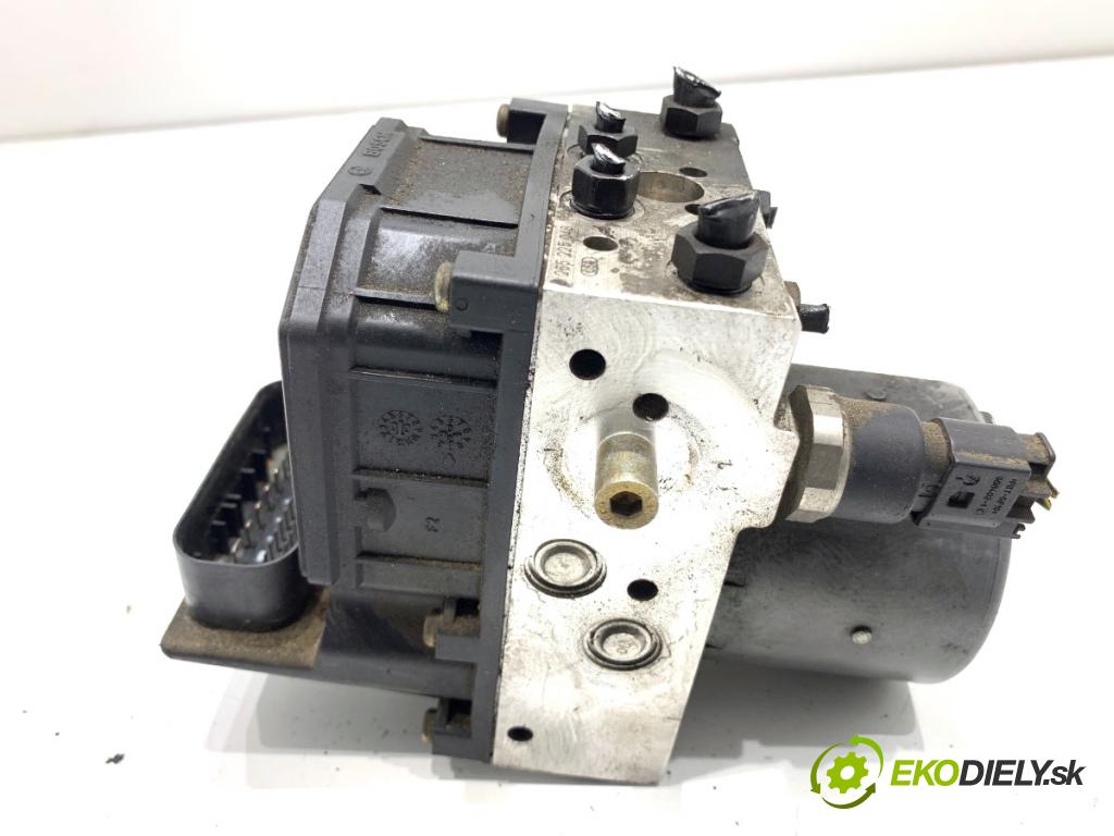 AUDI A4 B6 sedan 2001 74 kW 1.9 TDI 1896 Pumpa ABS 0265950011 (Pumpa ABS)