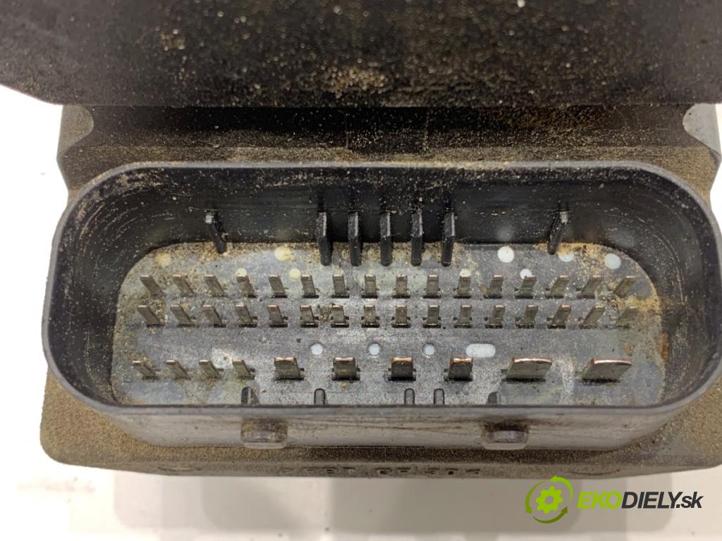 AUDI A4 B6 sedan 2001 74 kW 1.9 TDI 1896 Pumpa ABS 0265950011 (Pumpa ABS)