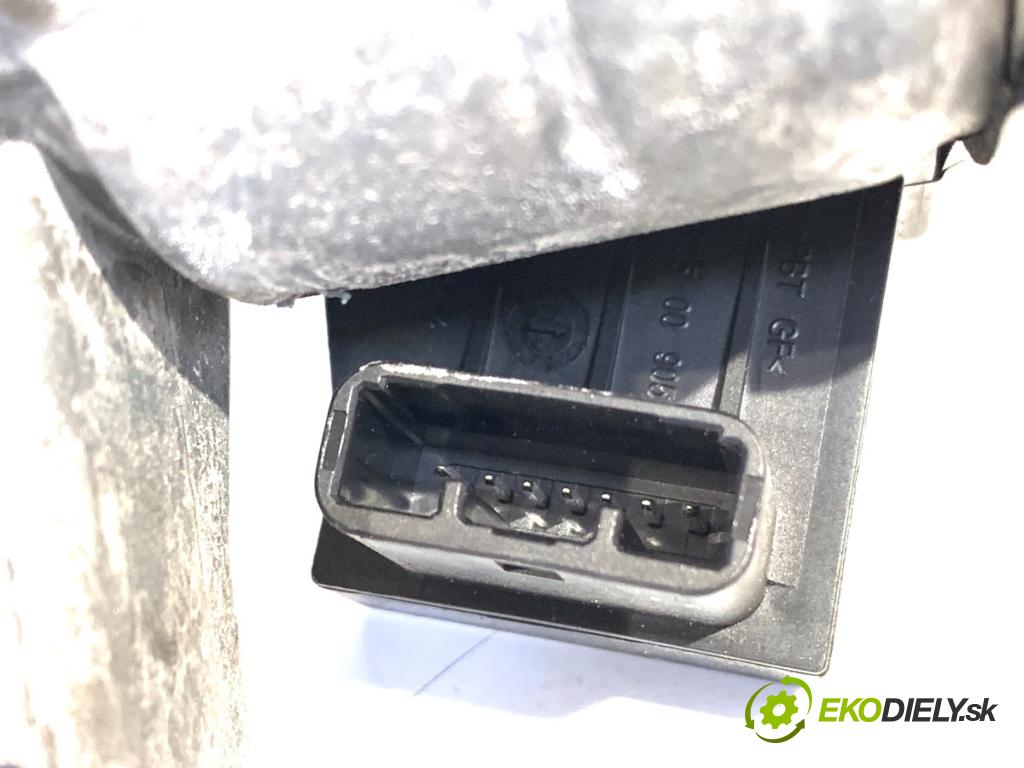 TOYOTA AVENSIS T25 Kombi 2004 95 kW 1.8 (ZZT251_) 1794 spinačka 89783-05010 (Spínacia skrinka)