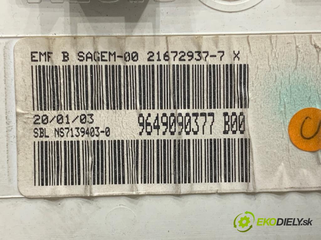 PEUGEOT 307 SW Kombi 2003 79 kW 2.0 HDI 110 1997 Dislpej 9649090377 (Prístrojová doska)