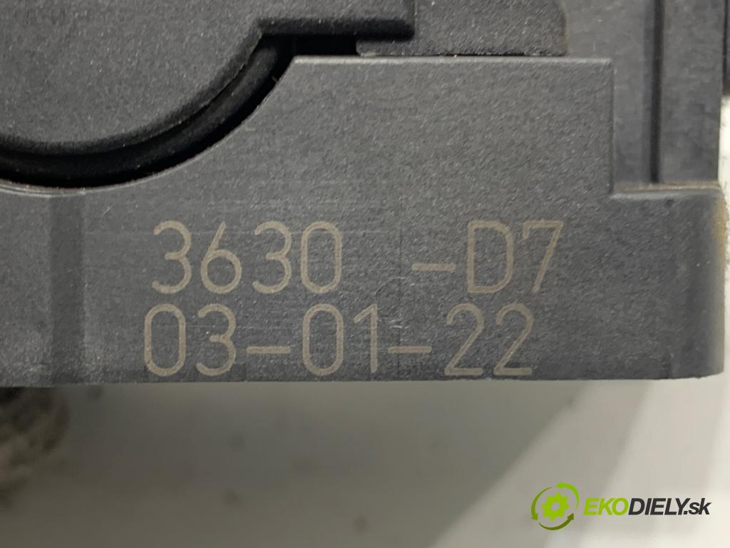 PEUGEOT 307 SW Kombi 2003 79 kW 2.0 HDI 110 1997 Potenciometer plynu 9646702180 (Potenciometer plynového pedálu)