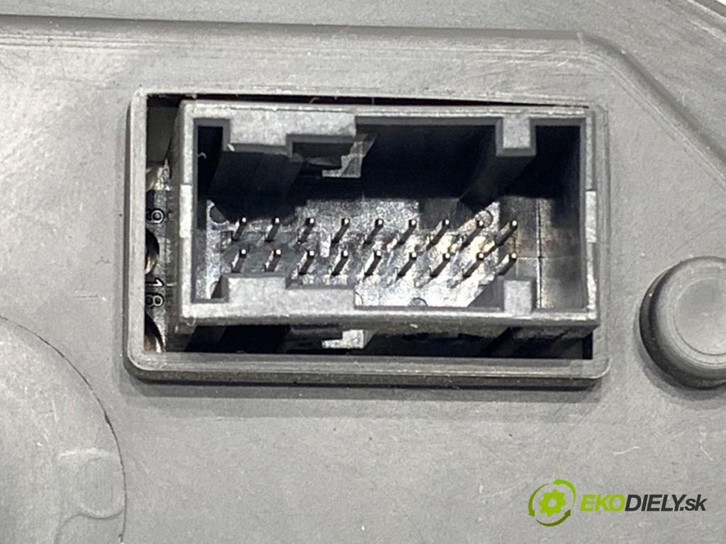 PEUGEOT 307 SW Kombi 2003 79 kW 2.0 HDI 110 1997 Prístrojovka P9636708880 (Prístrojová doska)