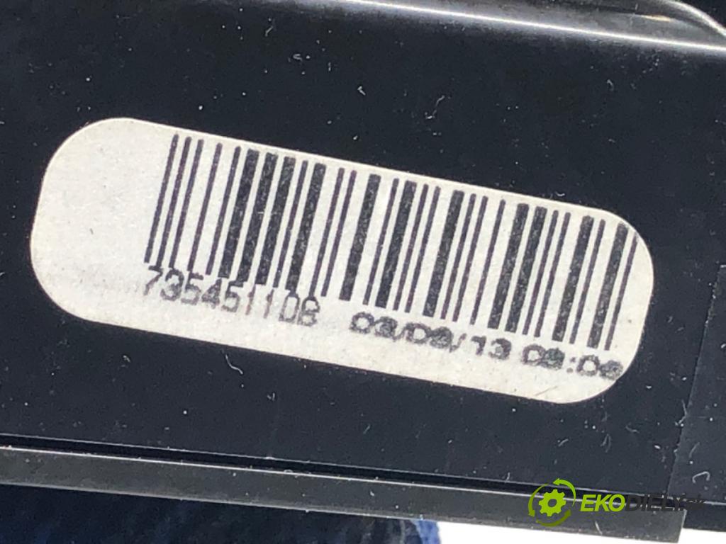 FIAT 500 liftback 2013 51 kW 1.2 (312AXA1A) 1242 spínač světel nouzových 735451108 (Ovládaní topení a přepínače)