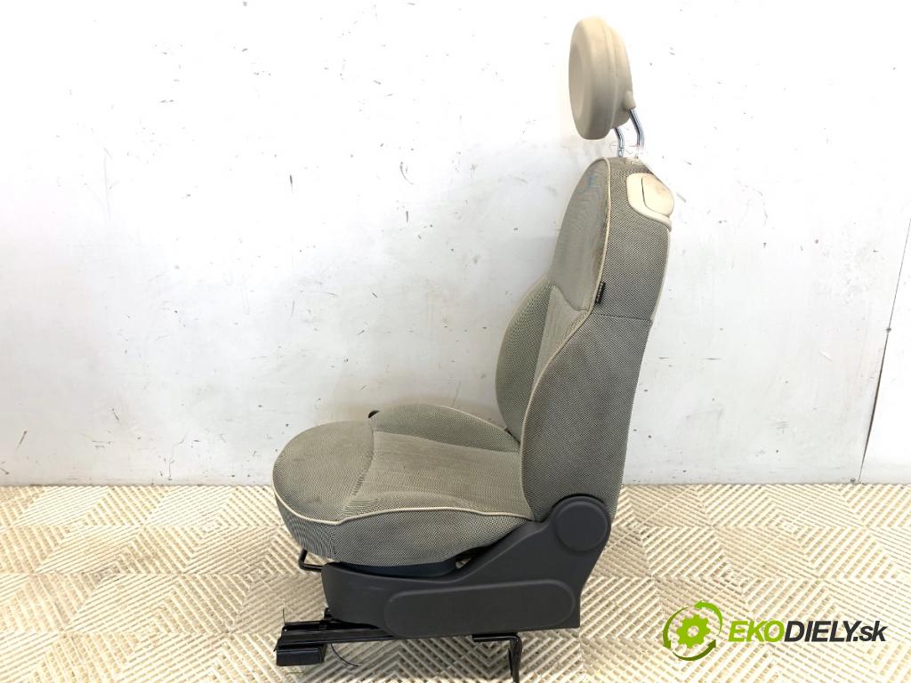 FIAT 500 liftback 2013 51 kW 1.2 (312AXA1A) 1242 Sedadlo ľavy predný