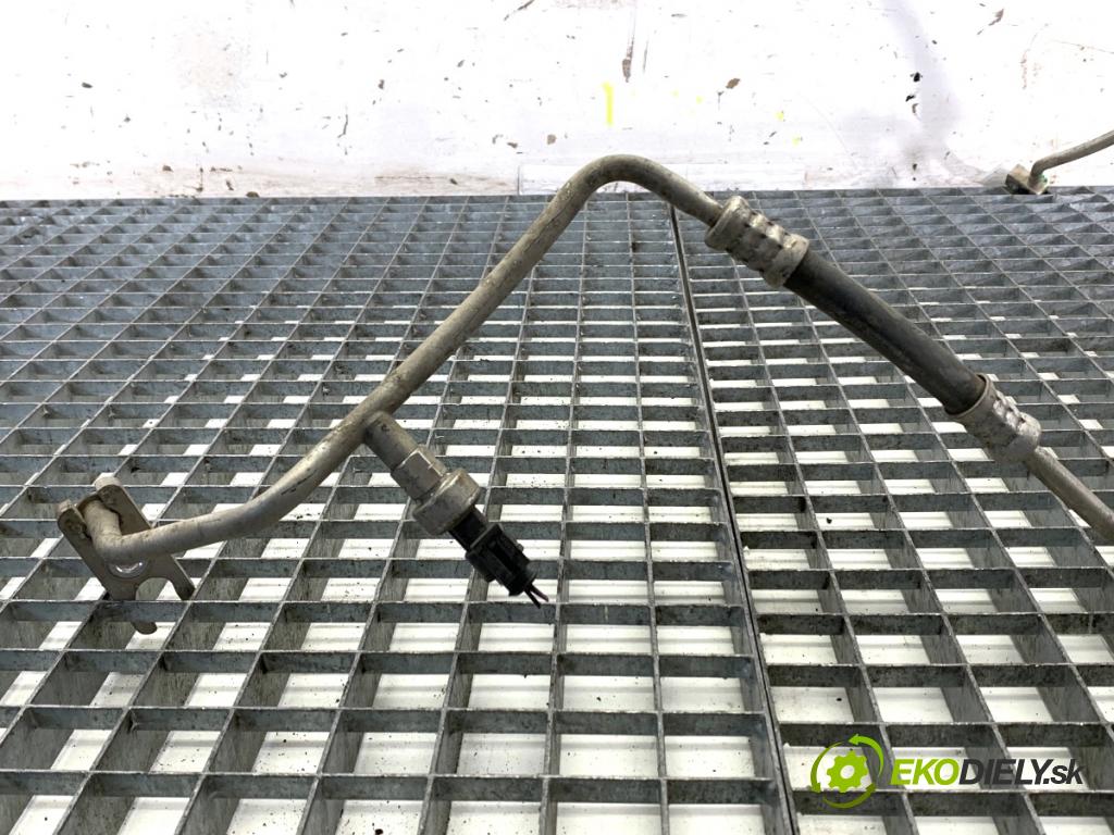 FIAT 500 liftback 2013 51 kW 1.2 (312AXA1A) 1242 rúrka klimatizácie 51901703 (Rúrka klimatizácie)
