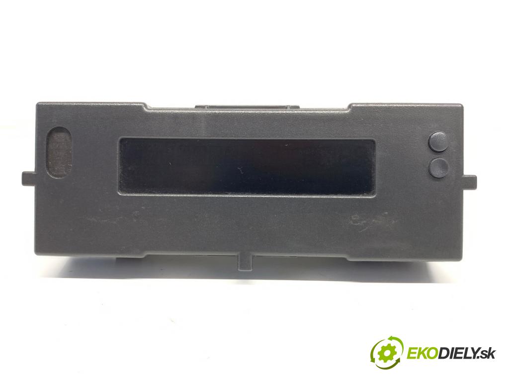 RENAULT CLIO III liftback 2007 50 kW 1.5 dCi (C/BR0G, C/BR1G) 1461 Dislpej 8200307273 (Prístrojová doska)