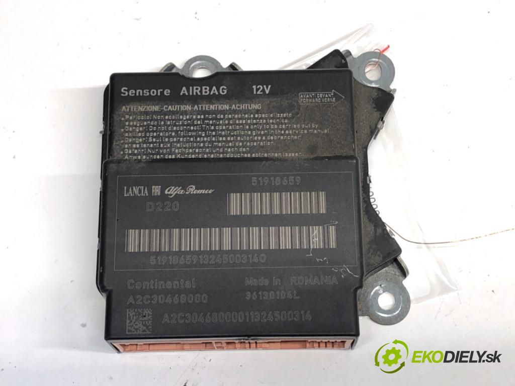 FIAT 500 liftback 2013 51 kW 1.2 (312AXA1A) 1242 senzor airbag 51918659 (Snímač)