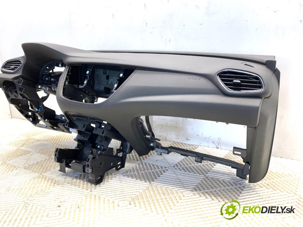 OPEL GRANDLAND SUV 2019 96 kW 1.2 (75) 1199 Palubná doska silentbloku YQ000122YX
