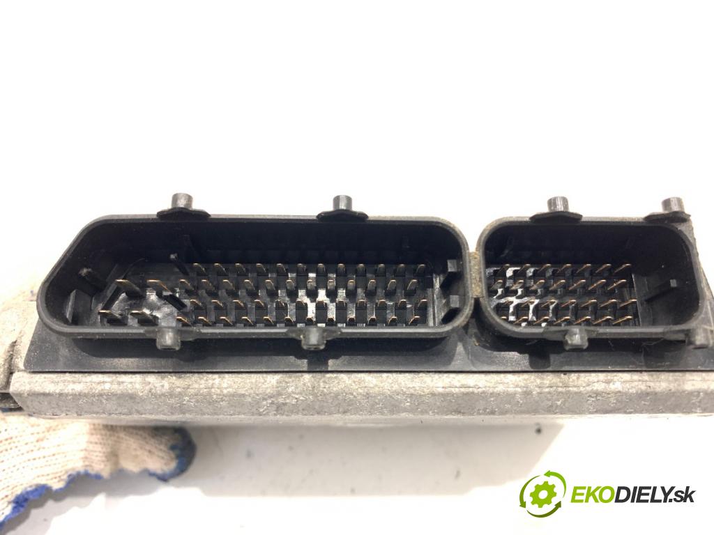 AUDI A3 8L liftback 1997 110 kW 1.8 T 1781 riadiaca jednotka Motor 06A906018D 0261204254 (Riadiaca jednotka)