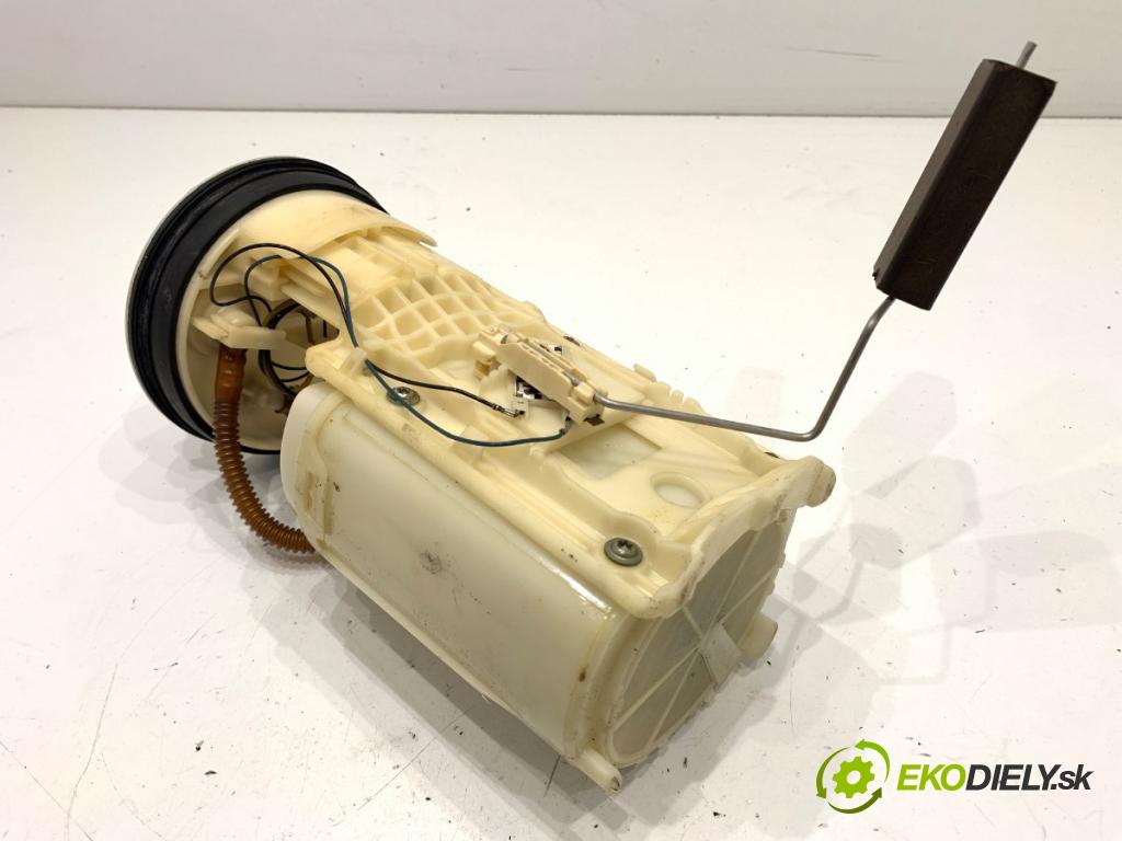 AUDI A3 8L liftback 1997 110 kW 1.8 T 1781 pumpa paliva 8L0919051