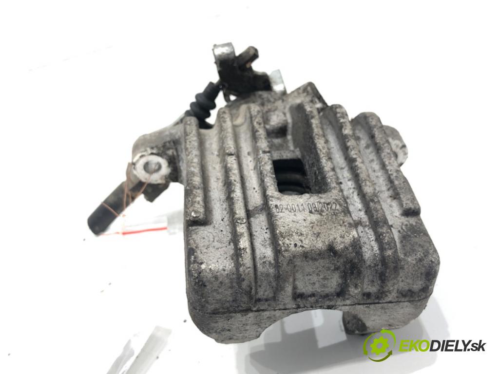 AUDI A3 8L liftback 1997 110 kW 1.8 T 1781 Brzdič strmeň pravy zad 