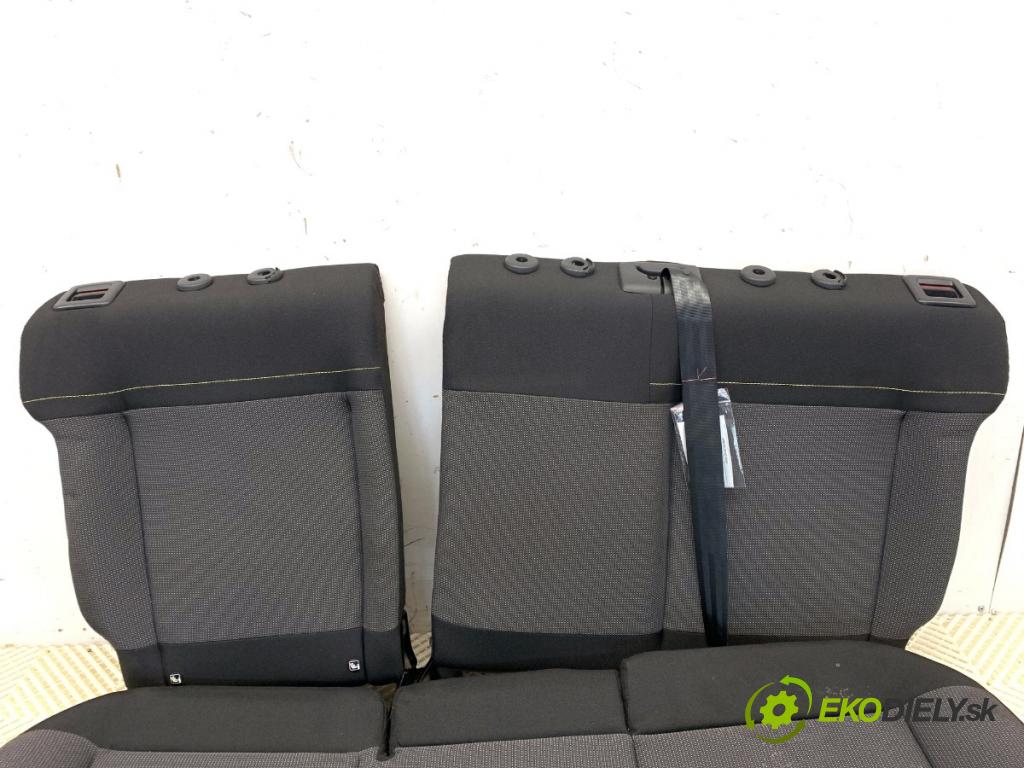 CITROEN C3 III liftback 2023 61 kW 1.2 PureTech 82 1199 Sedadlo druhý rad