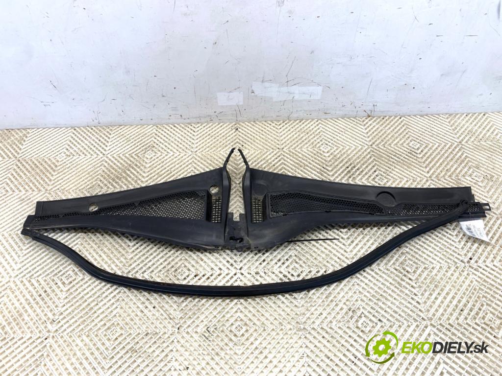 CITROEN C3 III liftback 2023 61 kW 1.2 PureTech 82 1199 torpédo plast pod čelní okno 9811934377 (Torpéda)
