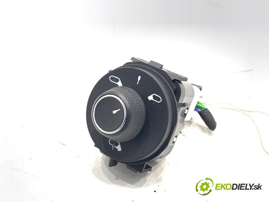 CITROEN C3 III liftback 2023 61 kW 1.2 PureTech 82 1199 Prepínač nastavenia spätných zrkadiel 9817840980 (Prepínacie páčky pod volantom)