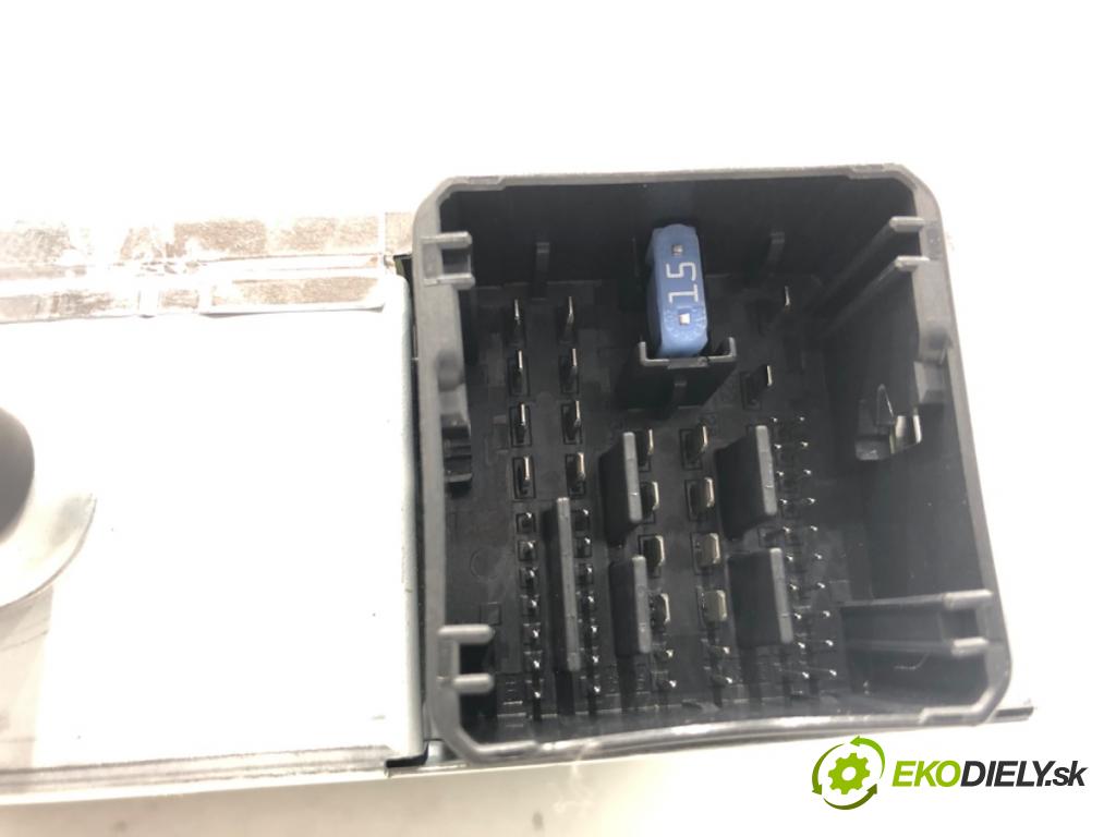 CITROEN C3 III liftback 2023 61 kW 1.2 PureTech 82 1199 RADIO 9851901880 (Audio zariadenie)