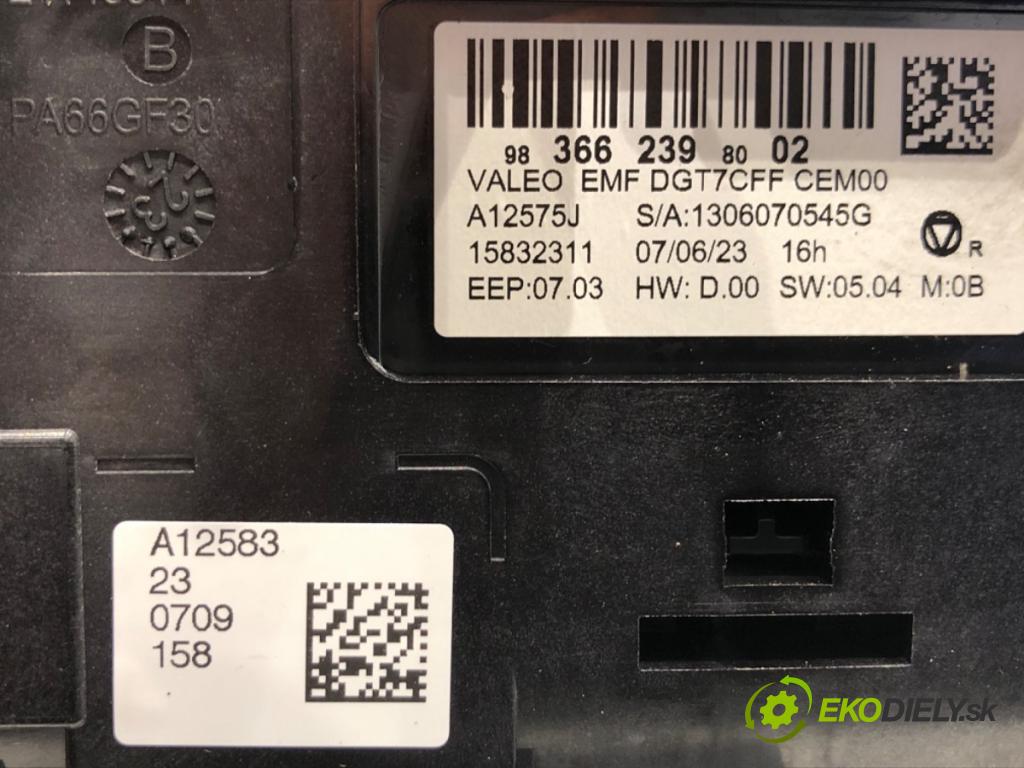 CITROEN C3 III liftback 2023 61 kW 1.2 PureTech 82 1199 Dislpej 9836623980 (Prístrojová doska)