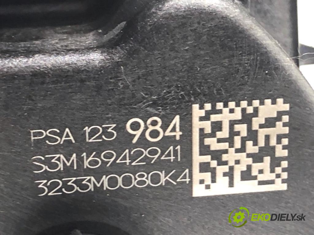 CITROEN C3 III liftback 2023 61 kW 1.2 PureTech 82 1199 zámok dveře pravý zadní část PSA123984