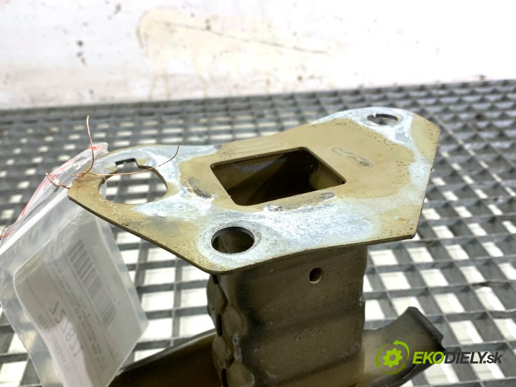 CITROEN C3 III liftback 2023 61 kW 1.2 PureTech 82 1199 Výstuha nárazníka zad  (Výstuha zadná)