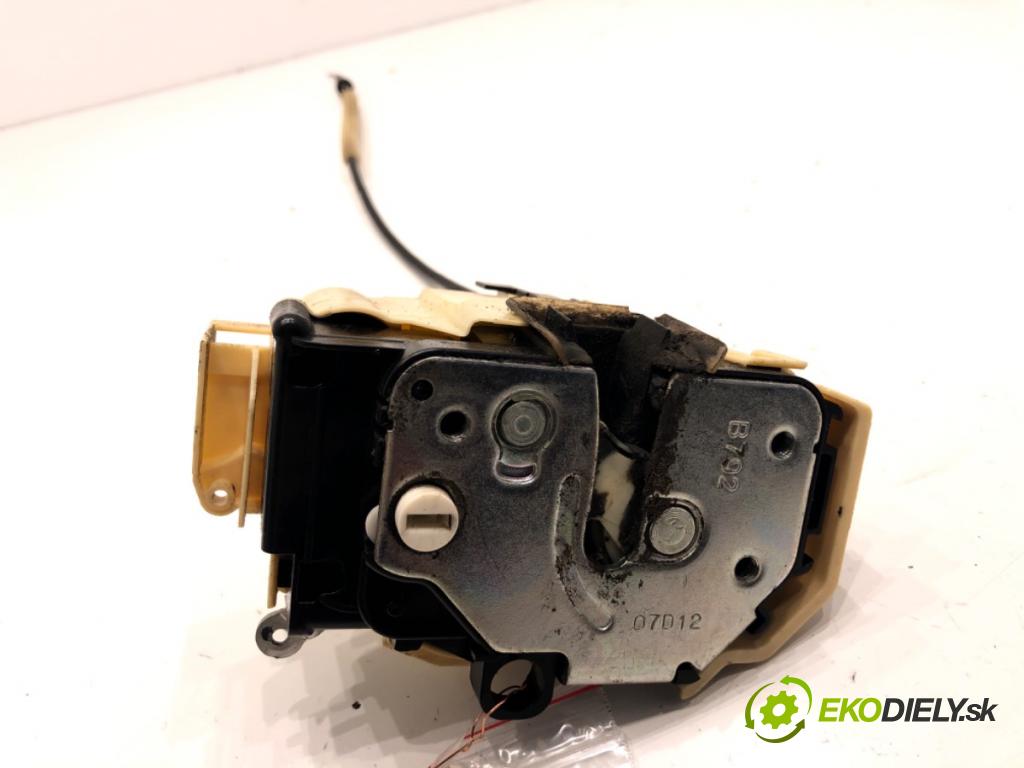 FIAT PANDA III liftback 2012 51 kW 1.2 (312PXA1A) 1242 zámok dveře pravý zadní část 51843187