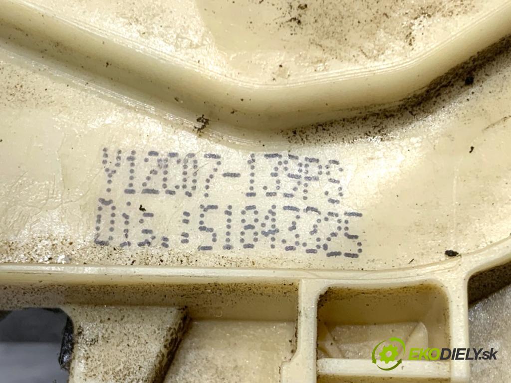 FIAT PANDA III liftback 2012 51 kW 1.2 (312PXA1A) 1242 zámok dveře levý zadní část 51843325
