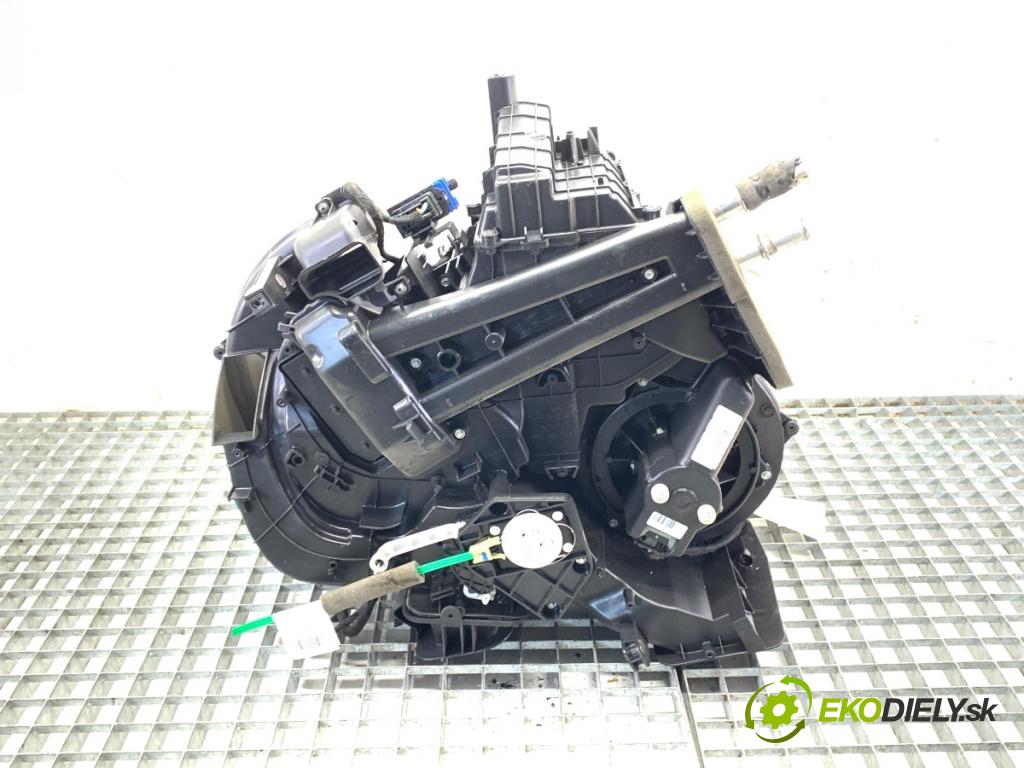 FIAT PANDA III liftback 2012 51 kW 1.2 (312PXA1A) 1242 Výhrevné teleso, radiátor kúrenia komplet KOMBAJN 00518593530 (Radiátor kúrenia)