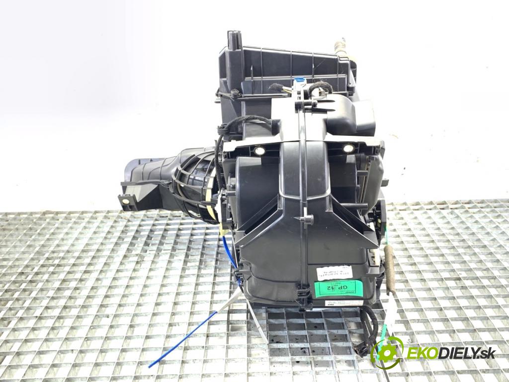FIAT PANDA III liftback 2012 51 kW 1.2 (312PXA1A) 1242 topné těleso radiátor topení komplet KOMBAJN 00518593530 (Radiátory topení)