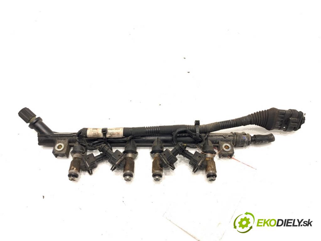 FIAT PANDA III liftback 2012 51 kW 1.2 (312PXA1A) 1242 lišta vstřikovací CB261B (Vstřikovací lišty)