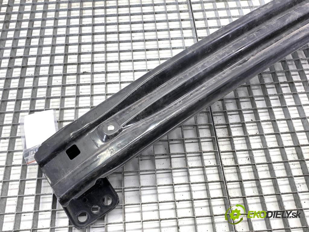 FIAT PANDA III liftback 2012 51 kW 1.2 (312PXA1A) 1242 výztuha nárazníka přední část  (Výztuhy přední)