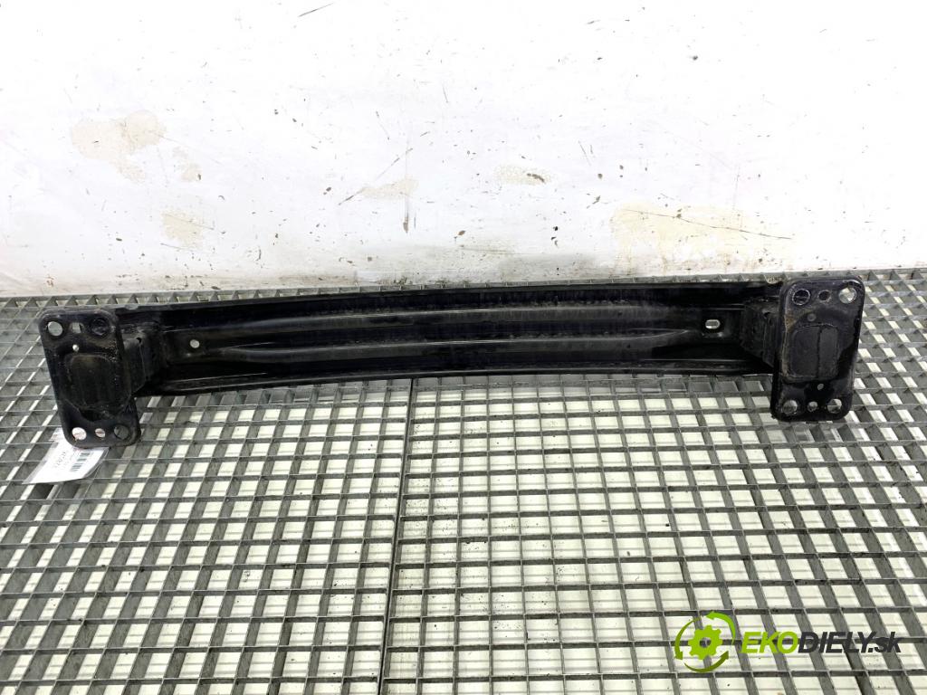 FIAT PANDA III liftback 2012 51 kW 1.2 (312PXA1A) 1242 výztuha nárazníka přední část  (Výztuhy přední)