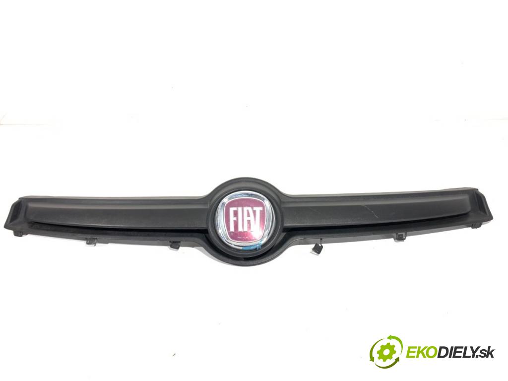 FIAT PANDA III liftback 2012 51 kW 1.2 (312PXA1A) 1242 mřížka maska 735520656 (Mřížky (masky) chladičů)