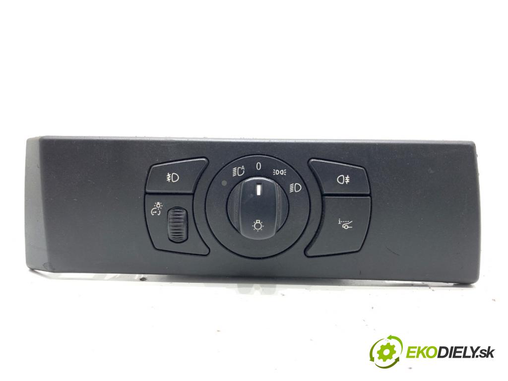 BMW E61 Kombi 2006 160 kW 525 i 2497 spínač světel 6953727