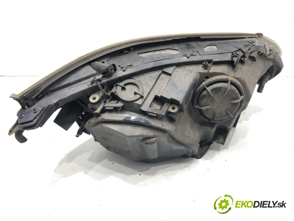 BMW E61 Kombi 2006 160 kW 525 i 2497 světlomet levý přední část XENON