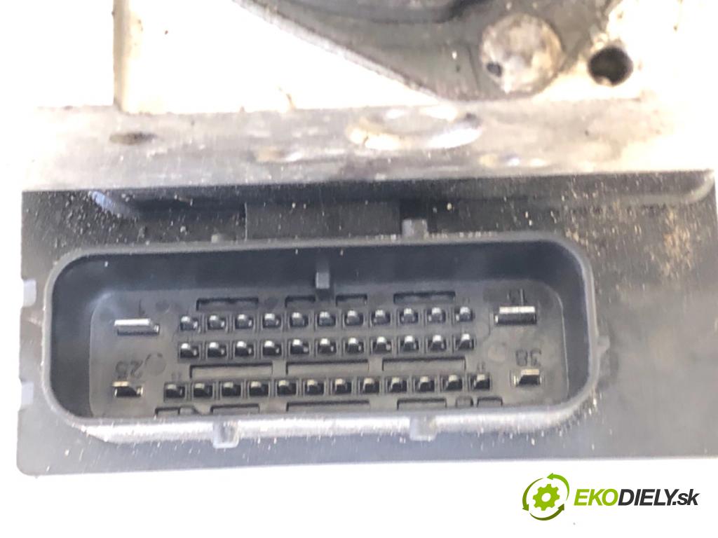 BMW E61 Kombi 2006 160 kW 525 i 2497 Pumpa ABS 6768550 (Pumpa ABS)