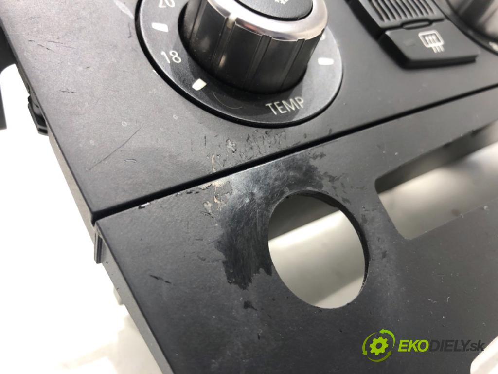 BMW E61 Kombi 2006 160 kW 525 i 2497 Panel ovládania kúrenia 6988504 (Prepínacie páčky pod volantom)