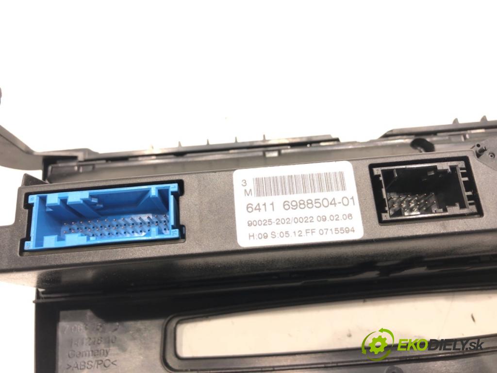 BMW E61 Kombi 2006 160 kW 525 i 2497 Panel ovládania kúrenia 6988504 (Prepínacie páčky pod volantom)