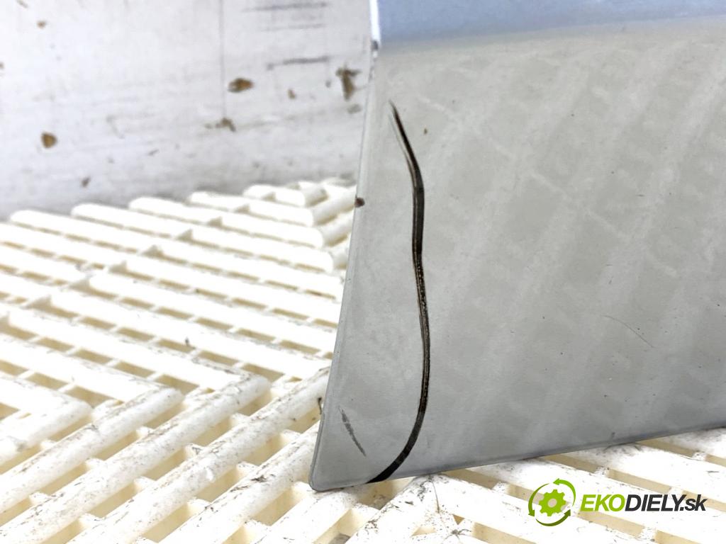 AUDI A4 B8 sedan 2007 105 kW 2.0 TDI 1968 Dvere pravy predný LX7W