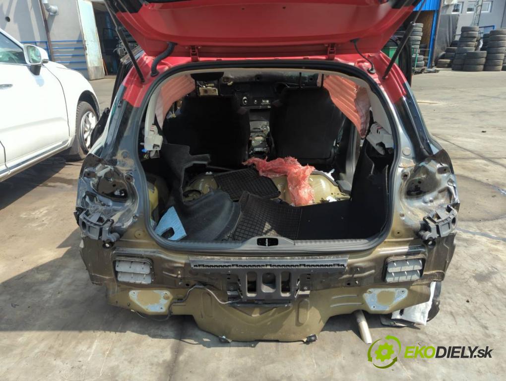 CITROEN C3 III liftback 2023 61 kW 1.2 PureTech 82 1199 KAROSERIA ČTVRŤÁK blatník zadní část levý pravý práh střecha PODŁUŻNICA levý pravý