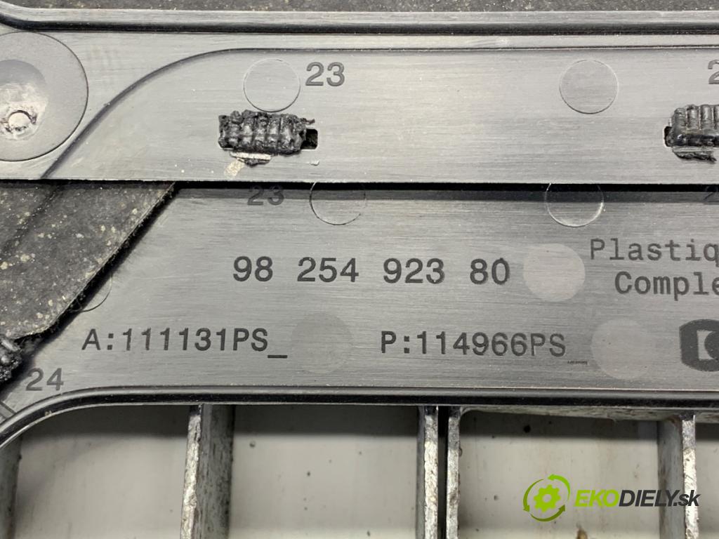 OPEL GRANDLAND SUV 2019 96 kW 1.2 (75) 1199 Kryt Motor 9825492380 (Kryt motora)