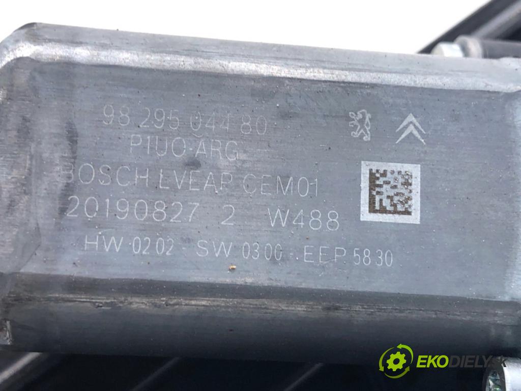 OPEL GRANDLAND SUV 2019 96 kW 1.2 (75) 1199 mechanismus okna levý zadní část 9830320580