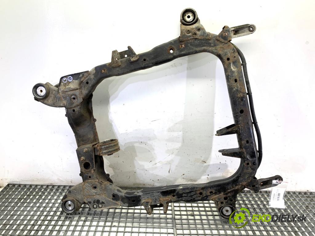 OPEL VECTRA C sedan 2002 90 kW 1.8 16V 1796 výztuha pod motor  (Výztuhy přední)