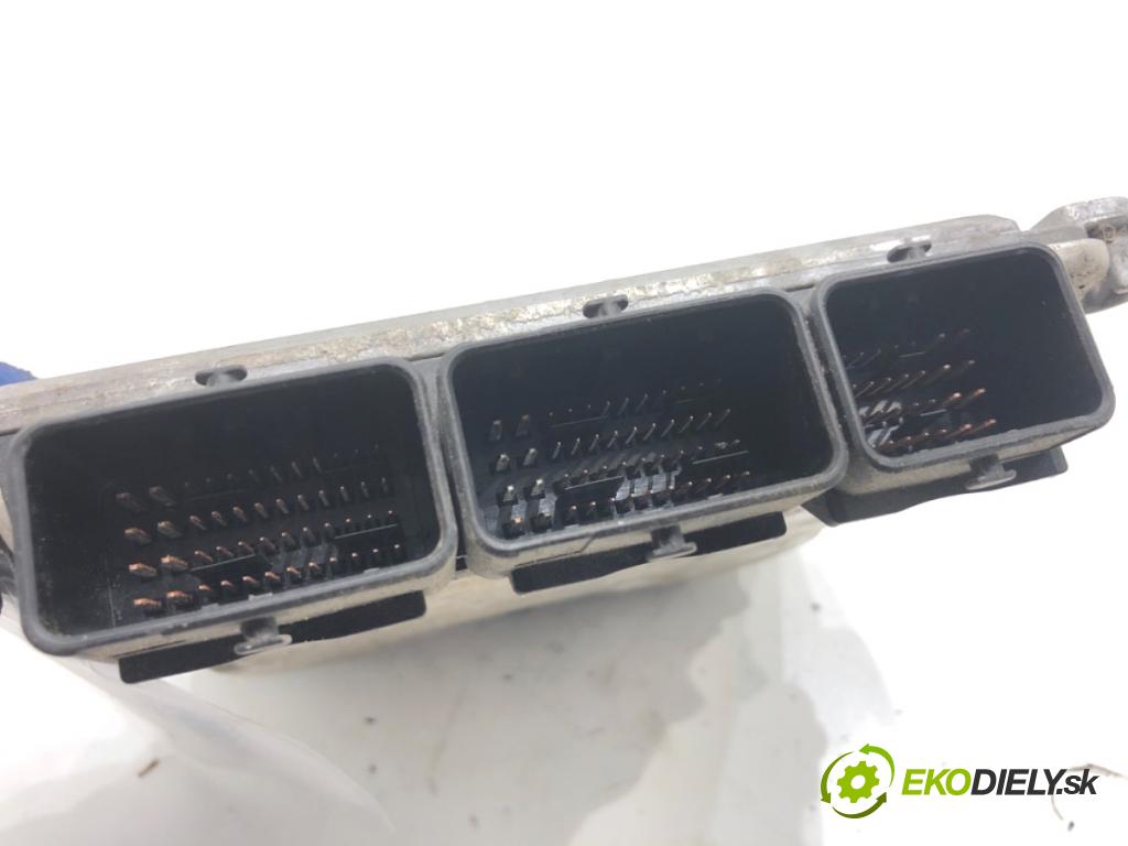 RENAULT ESPACE IV nadwozie wielkoprzestrzenne (MPV) 2002 88 kW 1.9 dCi (JK0U, JK0G) 1870 riadiaca jednotka Motor 8200095416 (Riadiaca jednotka)