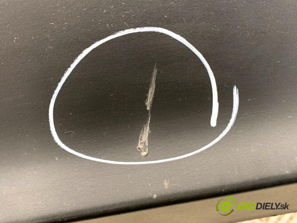 KIA CEED Kombi 2014 94 kW 1.6 CRDi 128 1582 nárazník zadní část  (Ostatné)