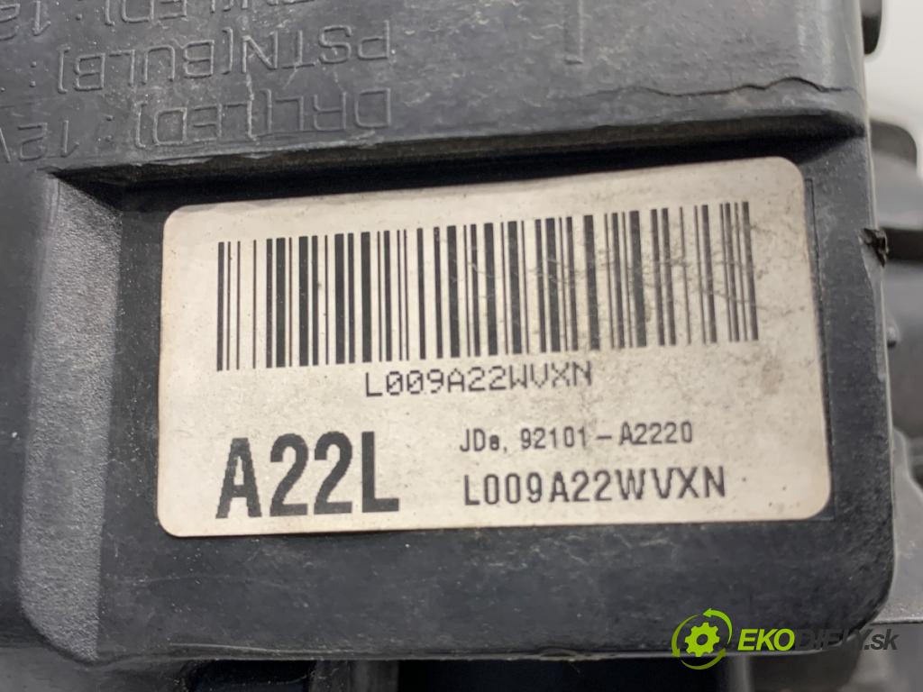 KIA CEED Kombi 2014 94 kW 1.6 CRDi 128 1582 světlomet levý přední část 92101-A2220