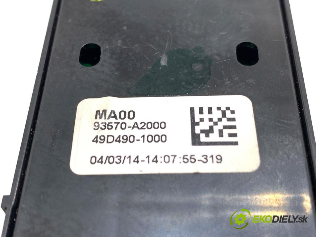 KIA CEED Kombi 2014 94 kW 1.6 CRDi 128 1582 Prepínač okien 93570-A2000 (Prepínacie páčky pod volantom)