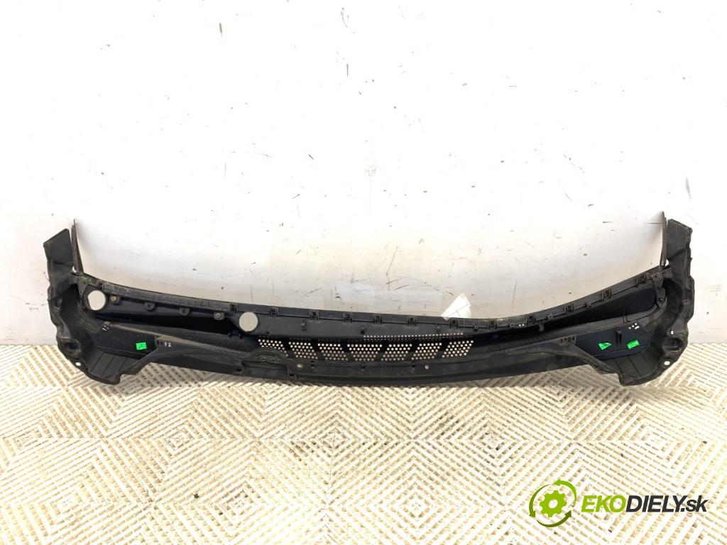 KIA CEED Kombi 2014 94 kW 1.6 CRDi 128 1582 torpédo plast pod čelní okno 86151-A2000 (Torpéda)