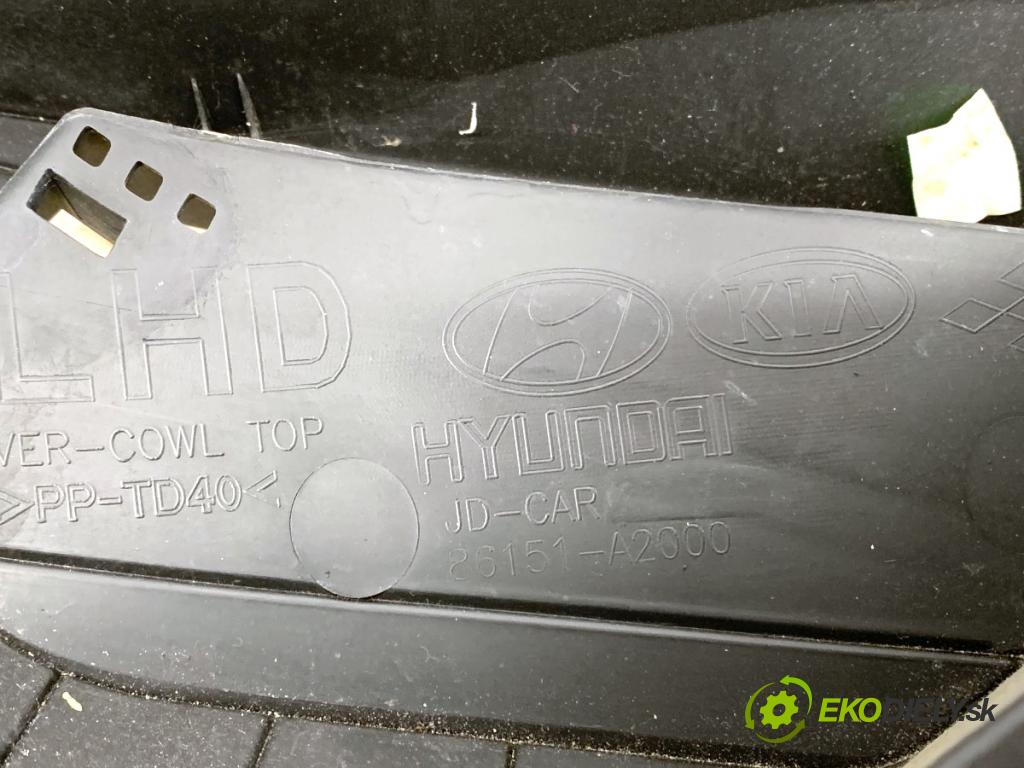 KIA CEED Kombi 2014 94 kW 1.6 CRDi 128 1582 Torpédo, plast pod čelné okno 86151-A2000 (Torpédo (plast pod čelným sklom))